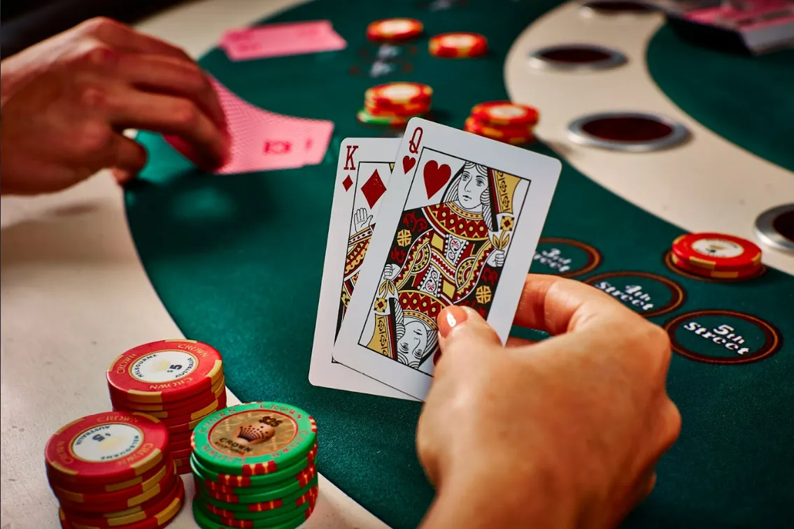 play live baccarat